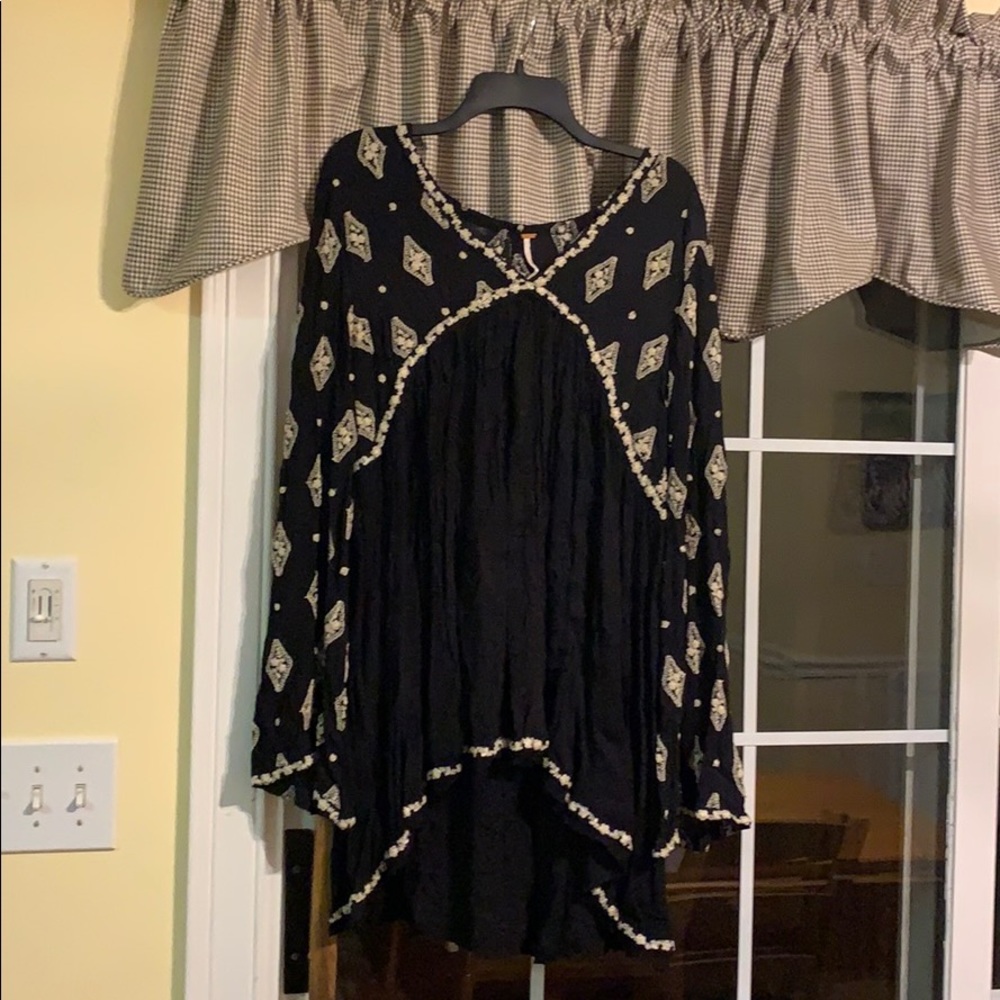 Free People black and cream tunic